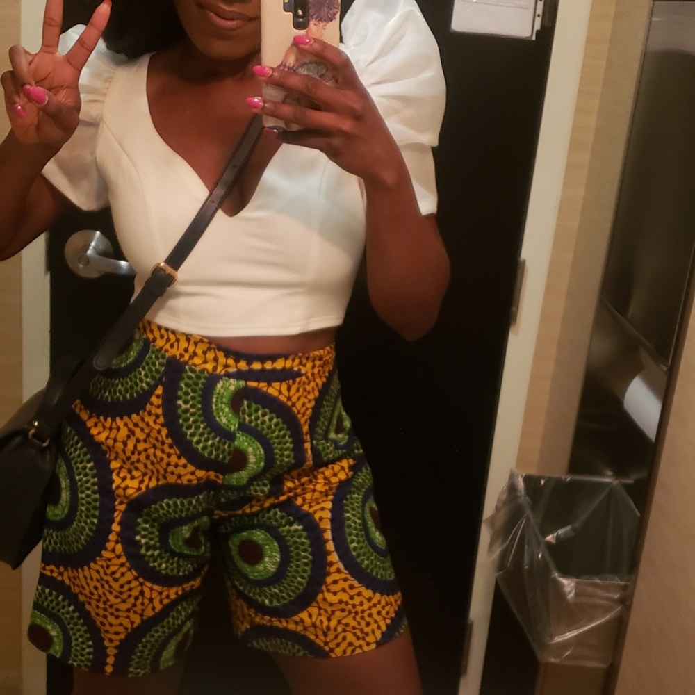 Ankara/Afro print Bemuda shirts in a M/L